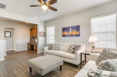 3521 Bans Crown Blvd, Frisco TX 75056-5850 exterior