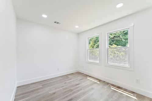 248 Holderness St, Atlanta GA  30314-3013 exterior