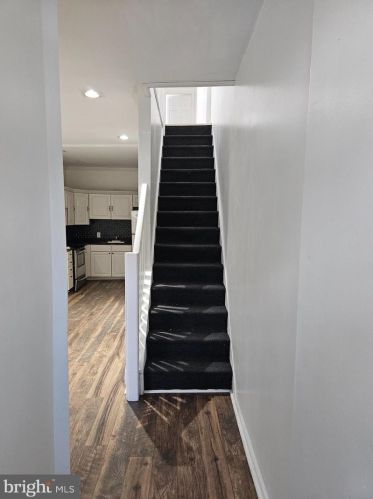 2316 12th St, Philadelphia, PA 19133-1007