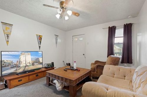 601 Orch Ave, Pittsburgh PA 15202-3214 exterior