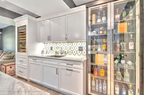 44 Pate Dr, Middletown NJ 07748-1700 exterior