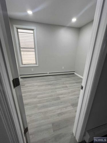 236 Haledon Ave, Paterson NJ  07508-2768 exterior