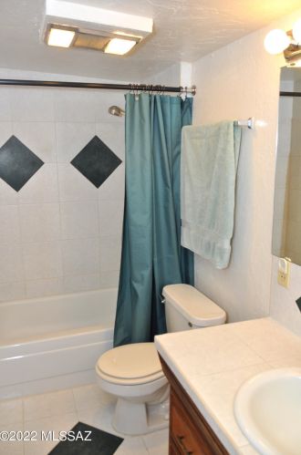 4114 Monte Vis Dr, Tucson AZ 85712-5516 exterior