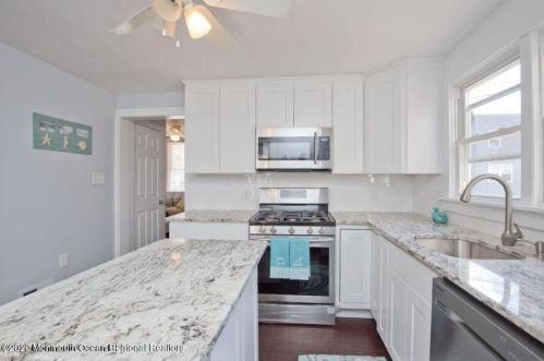 7 Surf St, Locust NJ  07760-2231 exterior