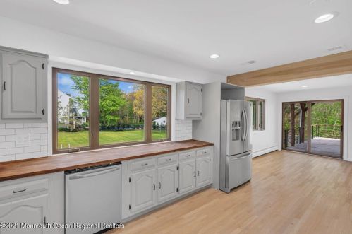 1120 Farmingdale Rd, Jackson Twp NJ  08527-1380 exterior