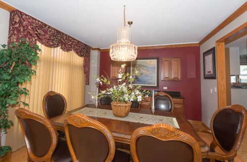 8236 Ainslie St, Chicago IL 60706-3067 exterior