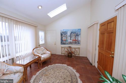 45 Laurel Wood Dr, Trenton, NJ 08648-1043