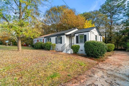 1718 Lisbon Dr, Atlanta, GA 30310-4733