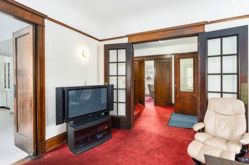 2020 3 St, Duluth MN 55805-1856 exterior