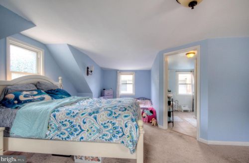 213 5 Ave, Runnemede NJ 08078-1308 exterior