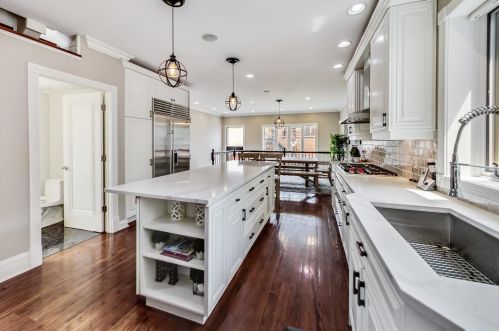 1542 Oakdale Ave, Chicago IL 60657-4024 exterior