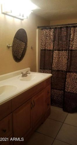 1620 Cambridge Ave, Phoenix AZ  85006-1200 exterior