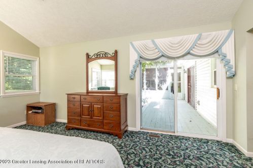 3914 Pr Ln, Dewitt MI exterior