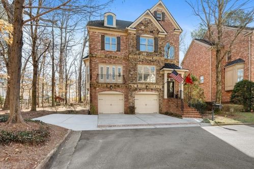 1021 Madeline Ln, Atlanta GA  30350-4024 exterior