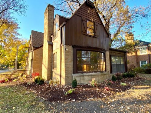 6100 Kilpatrick Ave, Chicago IL 60652-3516 exterior