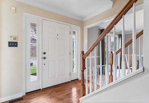 1621 Country Club Dr, Pittsburgh, PA 15237-1523