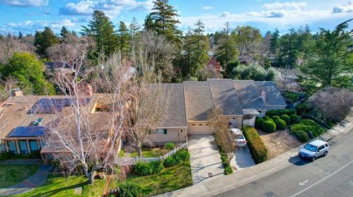 1314 Marina Cir, Davis CA 95616-2728 exterior