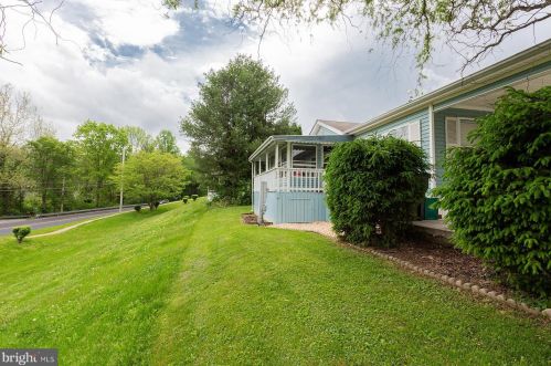 518 Pheasant Rdg Cir, Lancaster PA exterior