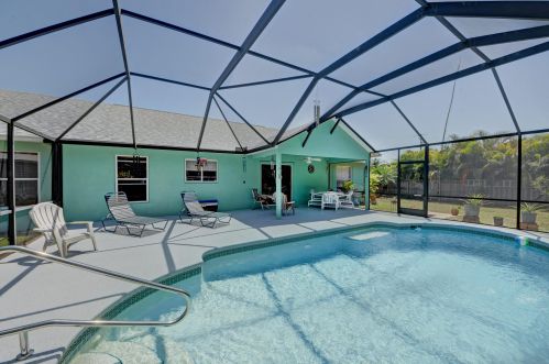 5967 Baylor Ave, Fort Pierce FL 34986-3634 exterior