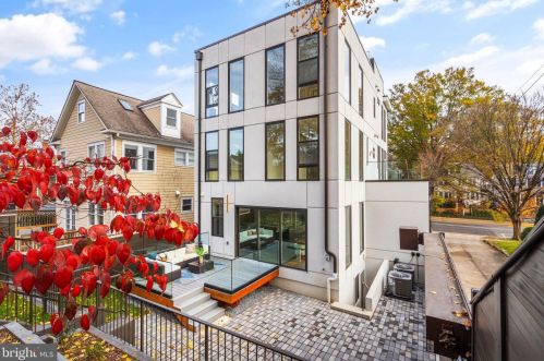 5416 Nevada Ave, Washington DC  20015-1728 exterior