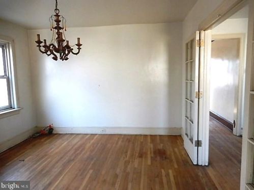 704 Quinton Ave, Trenton NJ 08629-2402 exterior