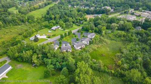 16120 Park Lake Rd, East Lansing MI 48823-9480 exterior