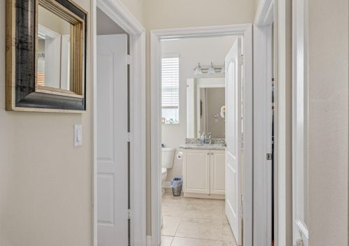 9927 Chadwick Dr, Fort Pierce FL 34987-2419 exterior