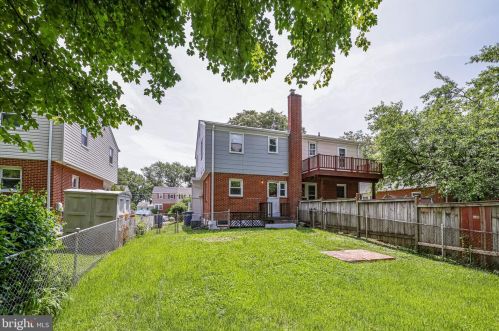 6928 Westhampton Dr, Alexandria VA 22307-1528 exterior