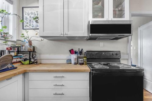 1129 Moorlands Dr, Saint Louis MO 63117-1527 exterior