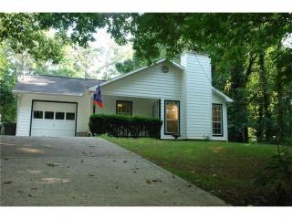 9205 Lisa Cir, Gainesville, GA 30506-5608