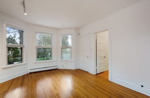 2156 Summerdale Ave, Chicago, IL 60625-1115