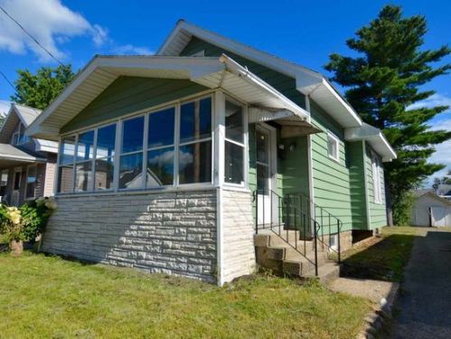 76 Roosevelt Ave, Schenectady NY  12304-1826 exterior