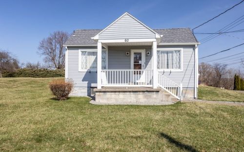 60 Herbst Rd, Moon Twp, PA 15108-3652