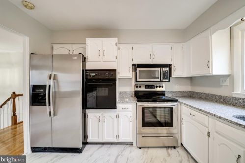 4110 Duvawn St, Alexandria VA 22310-2022 exterior