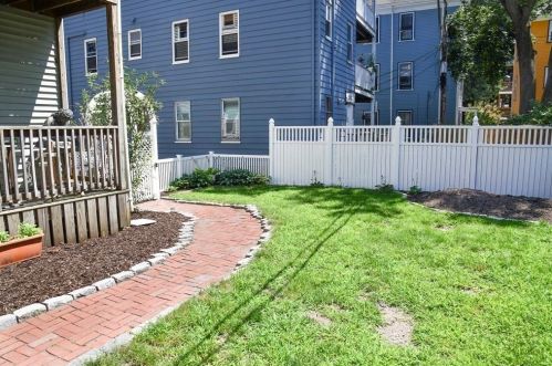 39 Goldsmith St, Boston MA exterior