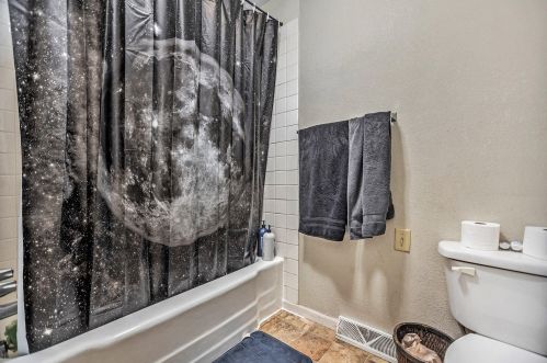 942 Amity Ave, Meskegon MI 49442-2118 exterior