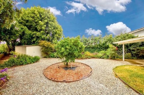 2017 Las Lanas Ln, Fullerton CA  92833-1706 exterior