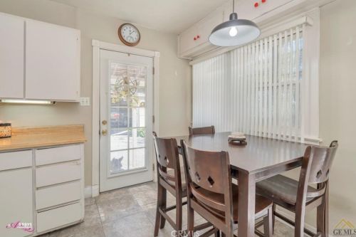 2400 Pacific Dr, Bakersfield CA 93306-4158 exterior