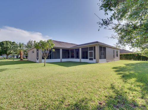 2811 Serenity Cir, Fort Pierce FL 34981-5054 exterior