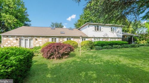 1078 Corn Crib Dr, Huntingdon Valley PA 19006-3306 exterior