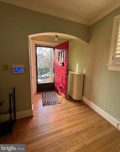 5401 32nd St, Washington DC  20015-1303 exterior