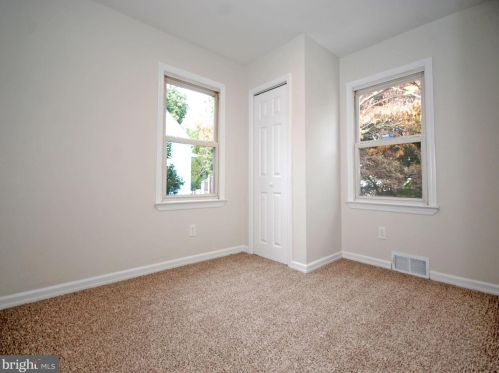 20 Fogarty Dr, Trenton NJ 08619-4320 exterior