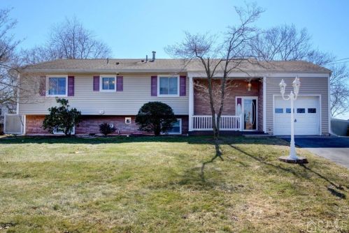 33 Lincoln Ave, Piscataway, NJ 08854-4865