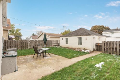 3018 93rd St, Milwaukee WI  53227-3608 exterior