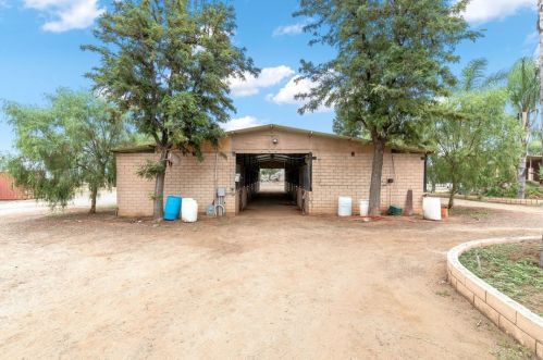 19030 Santa Rosa Mine Rd, Perris CA 92570-7769 exterior