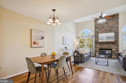 7027 Chesley Search Way, Alexandria VA 22315-4754 exterior