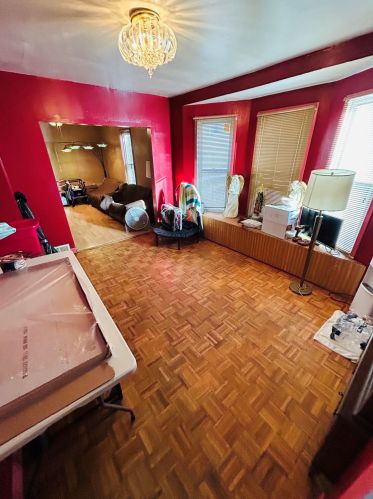 1261 36, Milwaukee WI 53215-1437 exterior