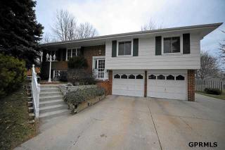 1015 218 St, Omaha NE  68022-2276 exterior