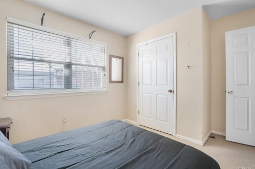 28 Jimal Dr, Middletown NY 10940-3650 exterior