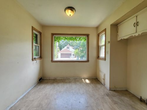 3276 45th St, Milwaukee WI  53219-4815 exterior